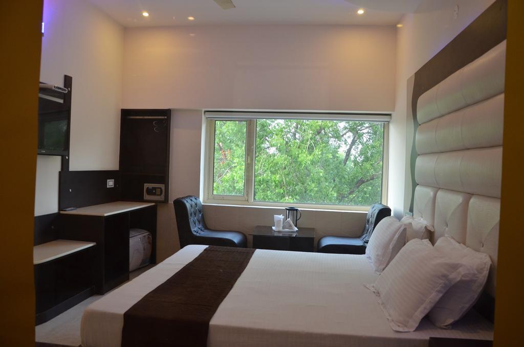 Hotel Royal Park 22 Chandīgarh Zimmer foto